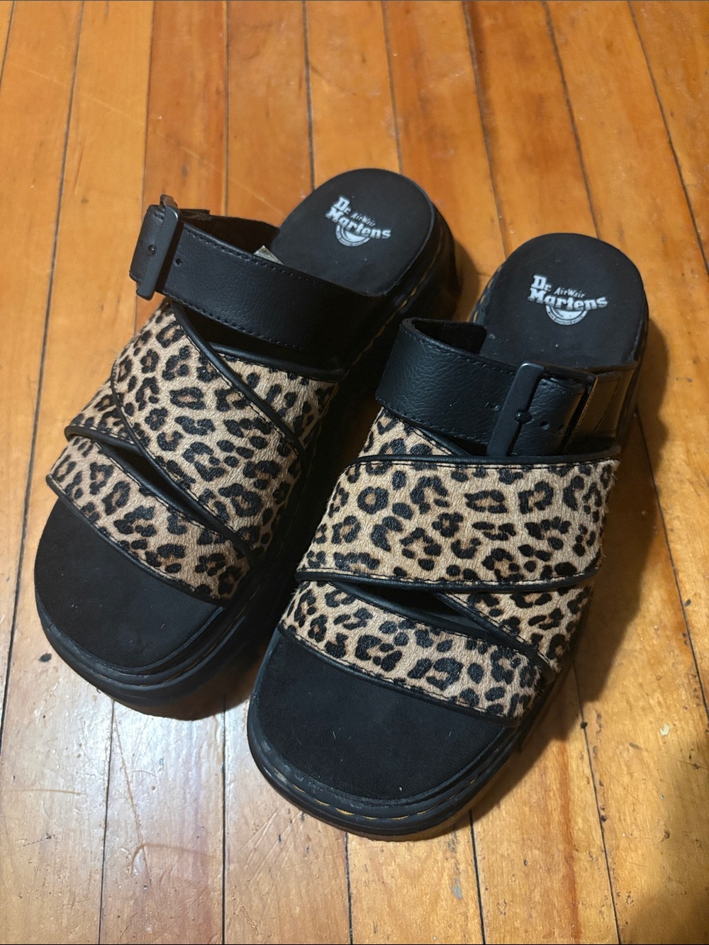MATTISON LEOPARD SLIDE SANDALS
